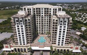 Spacious Condo with Exclusive Beach Access - Panama City Beach, Florida