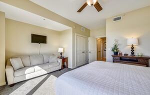 Spacious Condo with Exclusive Beach Access - Panama City Beach, Florida