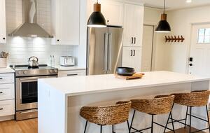 Charming Waterfront Retreat Near Bonita Beach - Bonita Springs, Florida