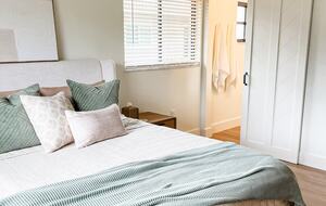 Charming Waterfront Retreat Near Bonita Beach - Bonita Springs, Florida