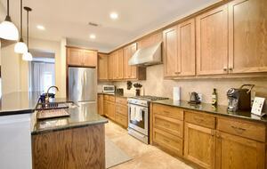 A Stylish Retreat in Austin’s Prime Neighborhood - Austin, Texas