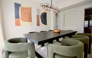 A Stylish Retreat in Austin’s Prime Neighborhood - Austin, Texas