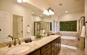 A Stylish Retreat in Austin’s Prime Neighborhood - Austin, Texas