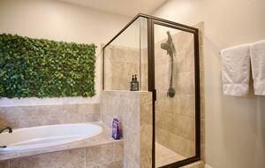 A Stylish Retreat in Austin’s Prime Neighborhood - Austin, Texas