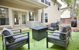 A Stylish Retreat in Austin’s Prime Neighborhood - Austin, Texas