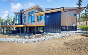 Exquisite Breckenridge Retreat with Panoramic Views - Breckenridge, Colorado