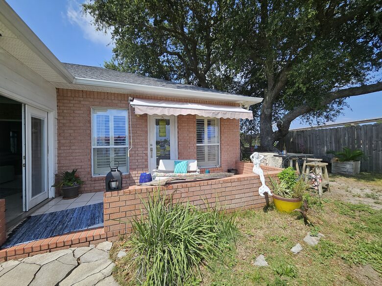 Pensacola Dreaming - Pensacola, Florida