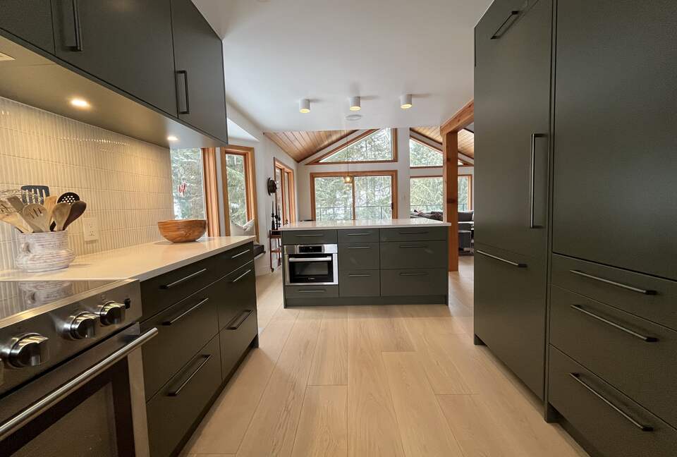 Kitchen island with Bosch speed oven.
