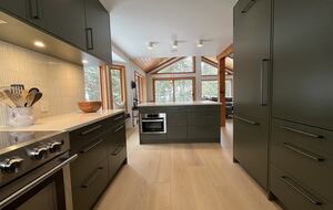 Kitchen island with Bosch speed oven.