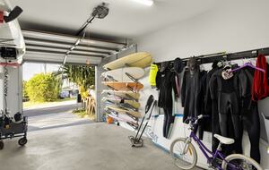 Stylish Two-Level Escape with Stunning Ocean Vistas - Woolgoolga, Australia