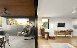 Stylish Two-Level Escape with Stunning Ocean Vistas - Woolgoolga, Australia