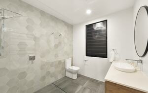 Stylish Two-Level Escape with Stunning Ocean Vistas - Woolgoolga, Australia