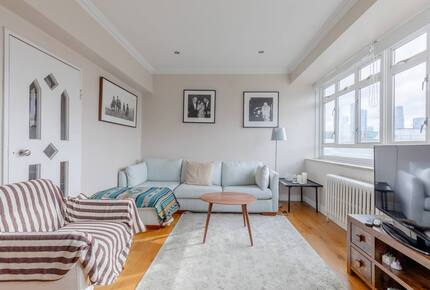 Thameside 2BD Apartment - London, United Kingdom