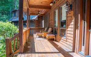 Alpine-Inspired Retreat with Panoramic Mountain Views - Tuckasegee, North Carolina