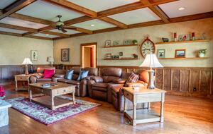 Alpine-Inspired Retreat with Panoramic Mountain Views - Tuckasegee, North Carolina