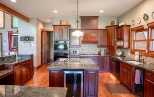 Alpine-Inspired Retreat with Panoramic Mountain Views - Tuckasegee, North Carolina