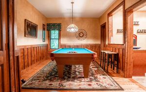 Alpine-Inspired Retreat with Panoramic Mountain Views - Tuckasegee, North Carolina