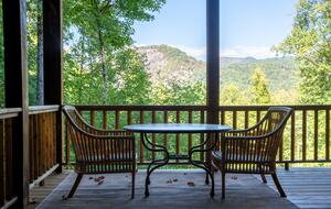 Alpine-Inspired Retreat with Panoramic Mountain Views - Tuckasegee, North Carolina