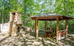 Alpine-Inspired Retreat with Panoramic Mountain Views - Tuckasegee, North Carolina