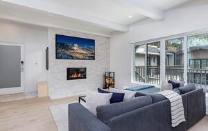 Sophisticated Aspen Retreat with Breathtaking Mountain Views - Aspen, Colorado