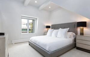 Sophisticated Aspen Retreat with Breathtaking Mountain Views - Aspen, Colorado