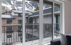 Sophisticated Aspen Retreat with Breathtaking Mountain Views - Aspen, Colorado