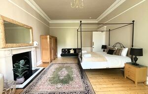 Sophisticated Cityscape Retreat in Edinburgh - Edinburgh, United Kingdom