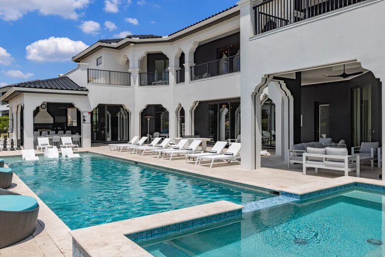 The Kingdom at Reunion - Kissimmee, Florida