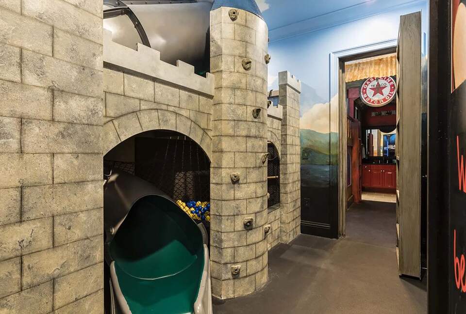 The Kingdom at Reunion - Kissimmee, Florida