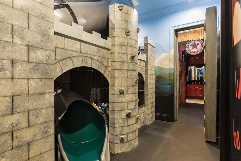 The Kingdom at Reunion - Kissimmee, Florida