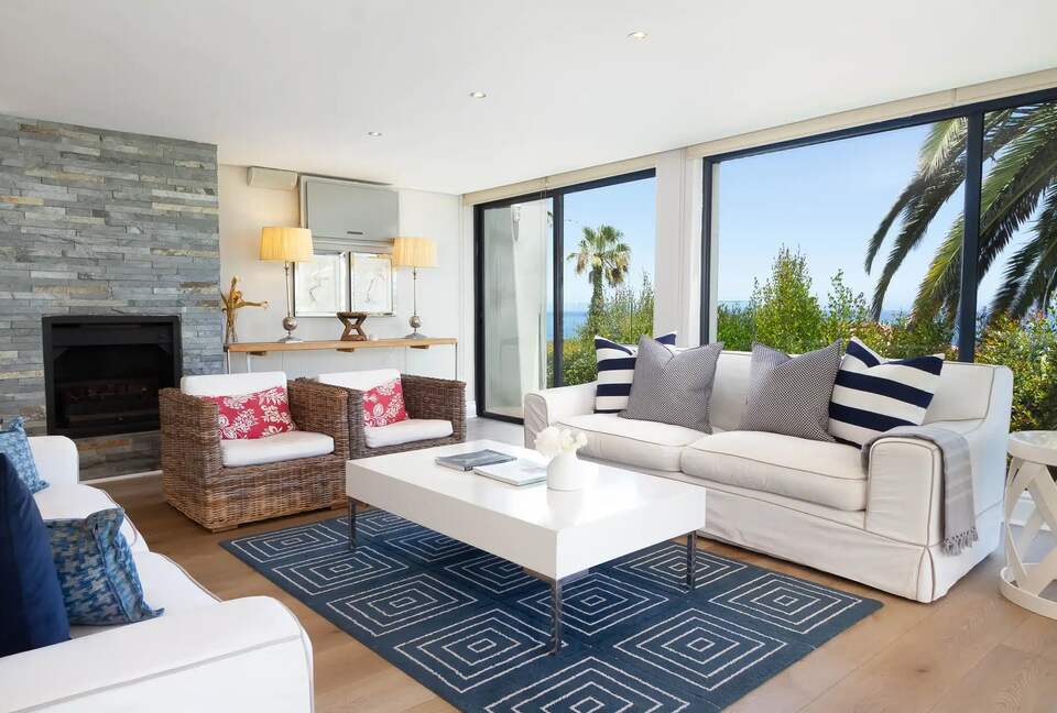 A Coastal Sanctuary Above the Waves - Cape Town, South Africa