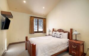 Elevated Elegance | A Majestic Mountain Escape - Steamboat Springs, Colorado