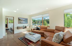 The Boathouse | A Luxury Riverside Retreat in Steamboat Springs - Steamboat Springs, Colorado