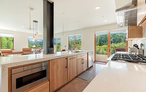 The Boathouse | A Luxury Riverside Retreat in Steamboat Springs - Steamboat Springs, Colorado