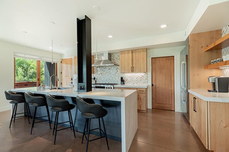 The Boathouse | A Luxury Riverside Retreat in Steamboat Springs - Steamboat Springs, Colorado