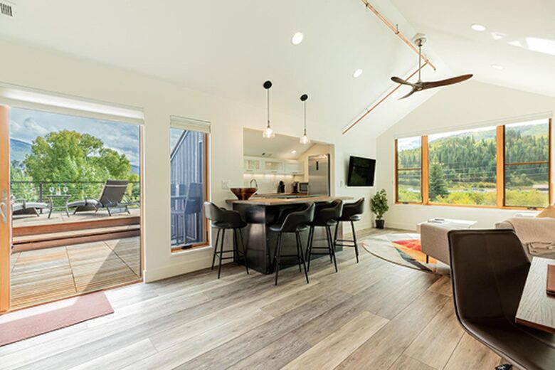 The Boathouse | A Luxury Riverside Retreat in Steamboat Springs - Steamboat Springs, Colorado