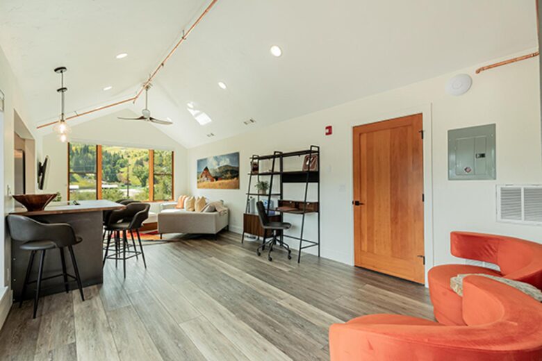 The Boathouse | A Luxury Riverside Retreat in Steamboat Springs - Steamboat Springs, Colorado