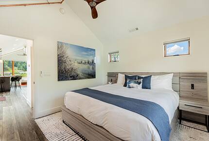 The Boathouse | A Luxury Riverside Retreat in Steamboat Springs - Steamboat Springs, Colorado