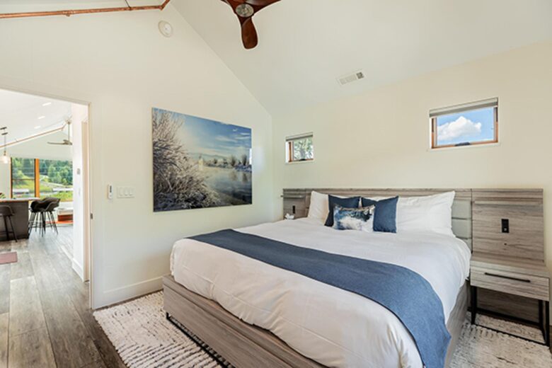 The Boathouse | A Luxury Riverside Retreat in Steamboat Springs - Steamboat Springs, Colorado