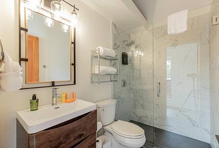 The Boathouse | A Luxury Riverside Retreat in Steamboat Springs - Steamboat Springs, Colorado