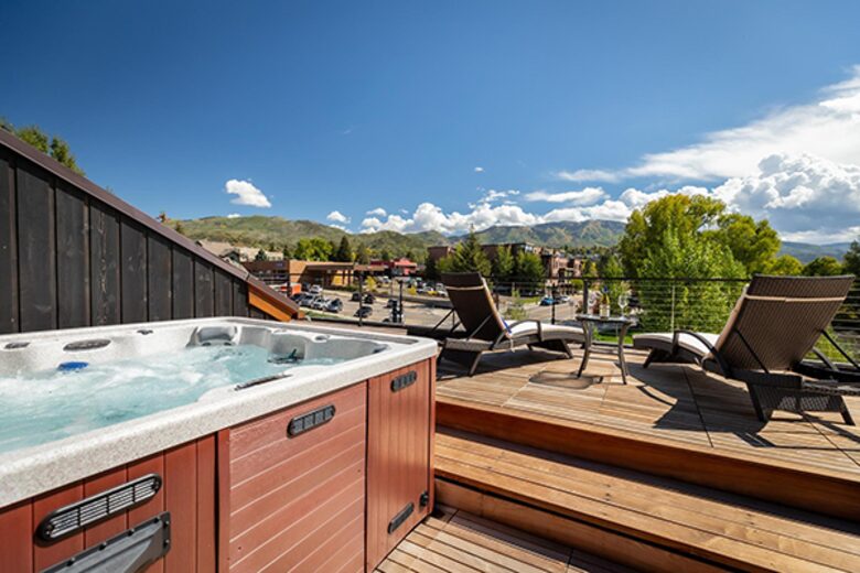 The Boathouse | A Luxury Riverside Retreat in Steamboat Springs - Steamboat Springs, Colorado