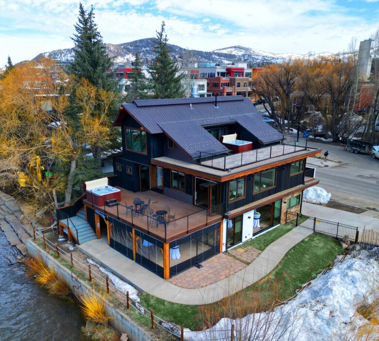 The Boathouse | A Luxury Riverside Retreat in Steamboat Springs - Steamboat Springs, Colorado