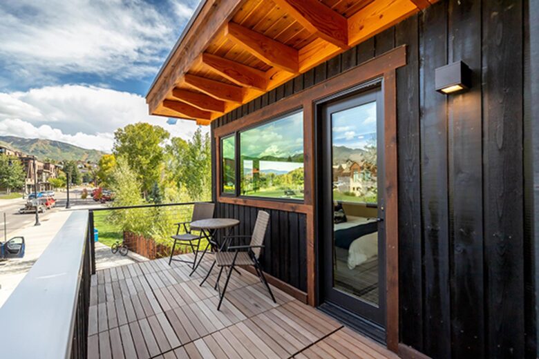 The Boathouse | A Luxury Riverside Retreat in Steamboat Springs - Steamboat Springs, Colorado