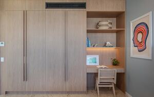 Upper bedroom joinery