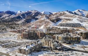 Mountain Residence in the Heart of Canyons Village - Park City, Utah