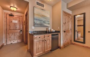 Mountain Residence in the Heart of Canyons Village - Park City, Utah