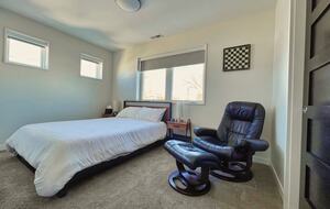 Modern Luxury 4 Bed Home | 7 Mins to Broncos Stadium - Denver, Colorado