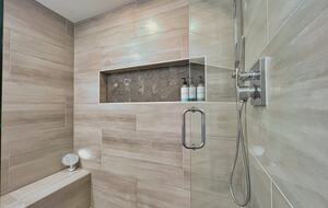 Modern Luxury 4 Bed Home | 7 Mins to Broncos Stadium - Denver, Colorado