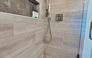 Modern Luxury 4 Bed Home | 7 Mins to Broncos Stadium - Denver, Colorado