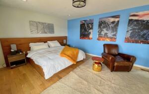 Master bedroom with King bed